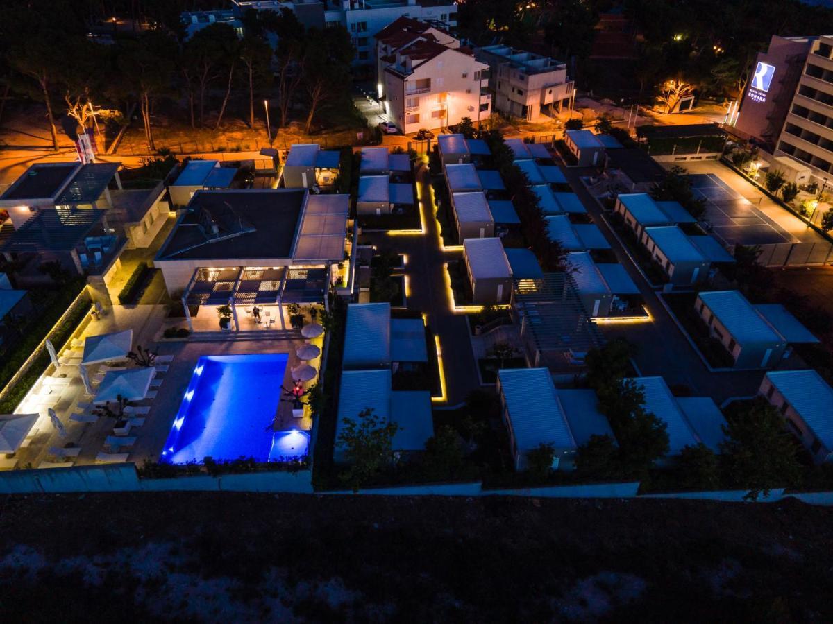 Poseidon Mobile Home Resort Makarska Exterior photo