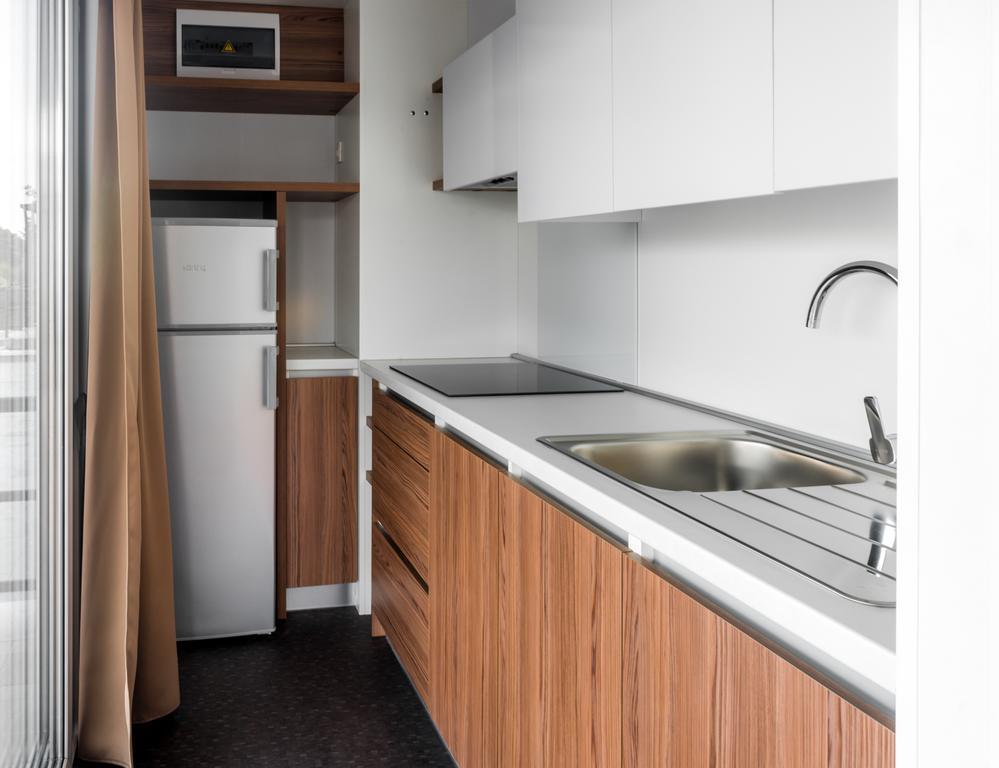 Poseidon Mobile Home Resort Makarska Exterior photo